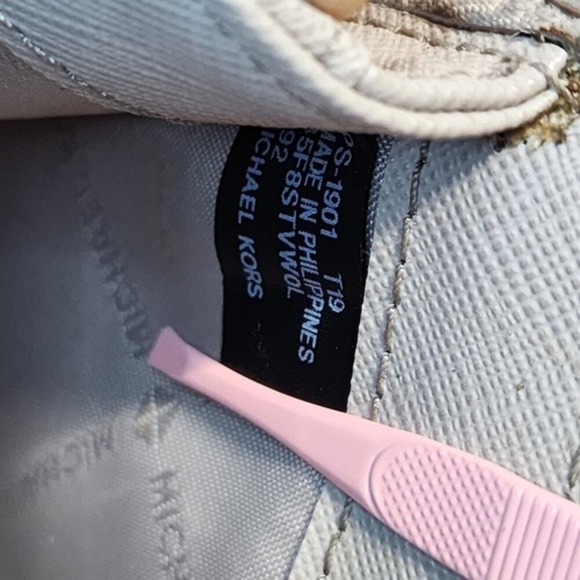 Michael Michael Kors Ash Gray Jet Set Travel‎ Wristlet - Picture 6 of 7